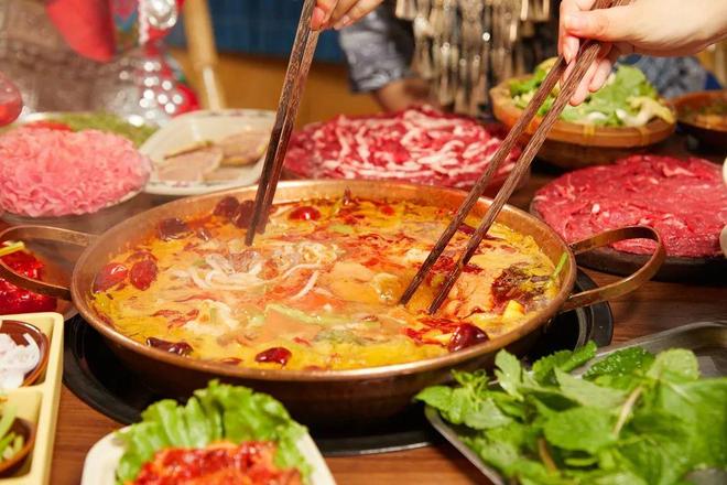 0+店云南酸菜牛肉火锅跑出黑马麻将胡了试玩模拟器1年狂开20(图5)